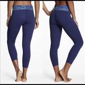 Fabletics foldover waist Capri